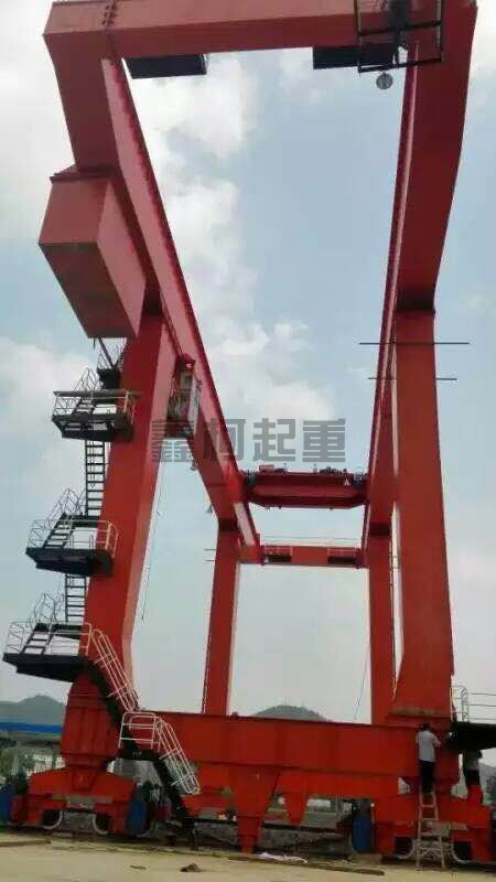 �������ؙC