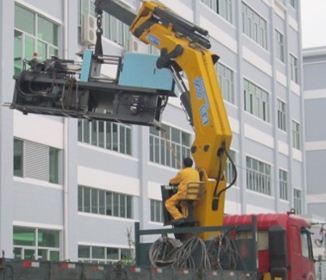 港口碼頭的發展離不開起重設備