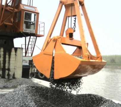 抓斗起重機戶外作業的遵循原則